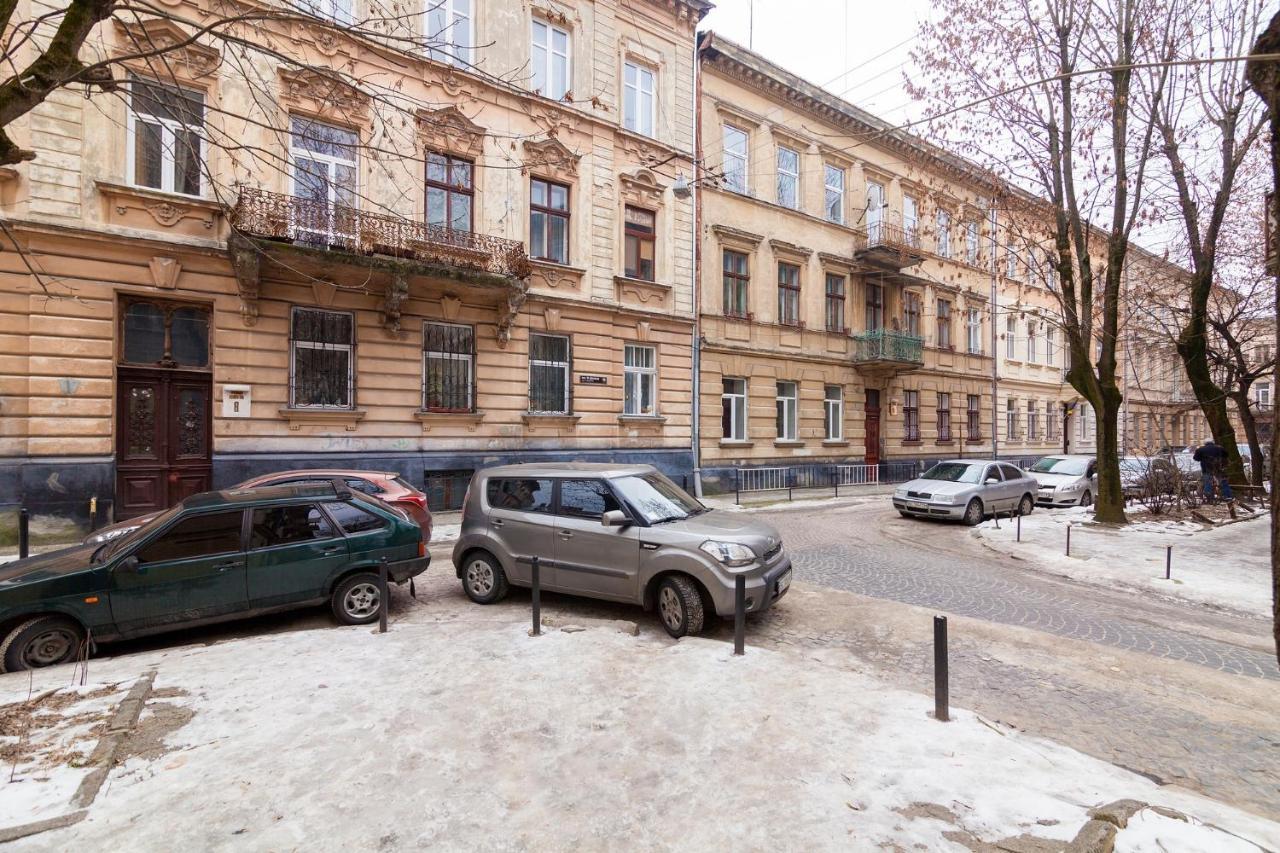 Chopin Apartment In The Center Of Lviv Buitenkant foto